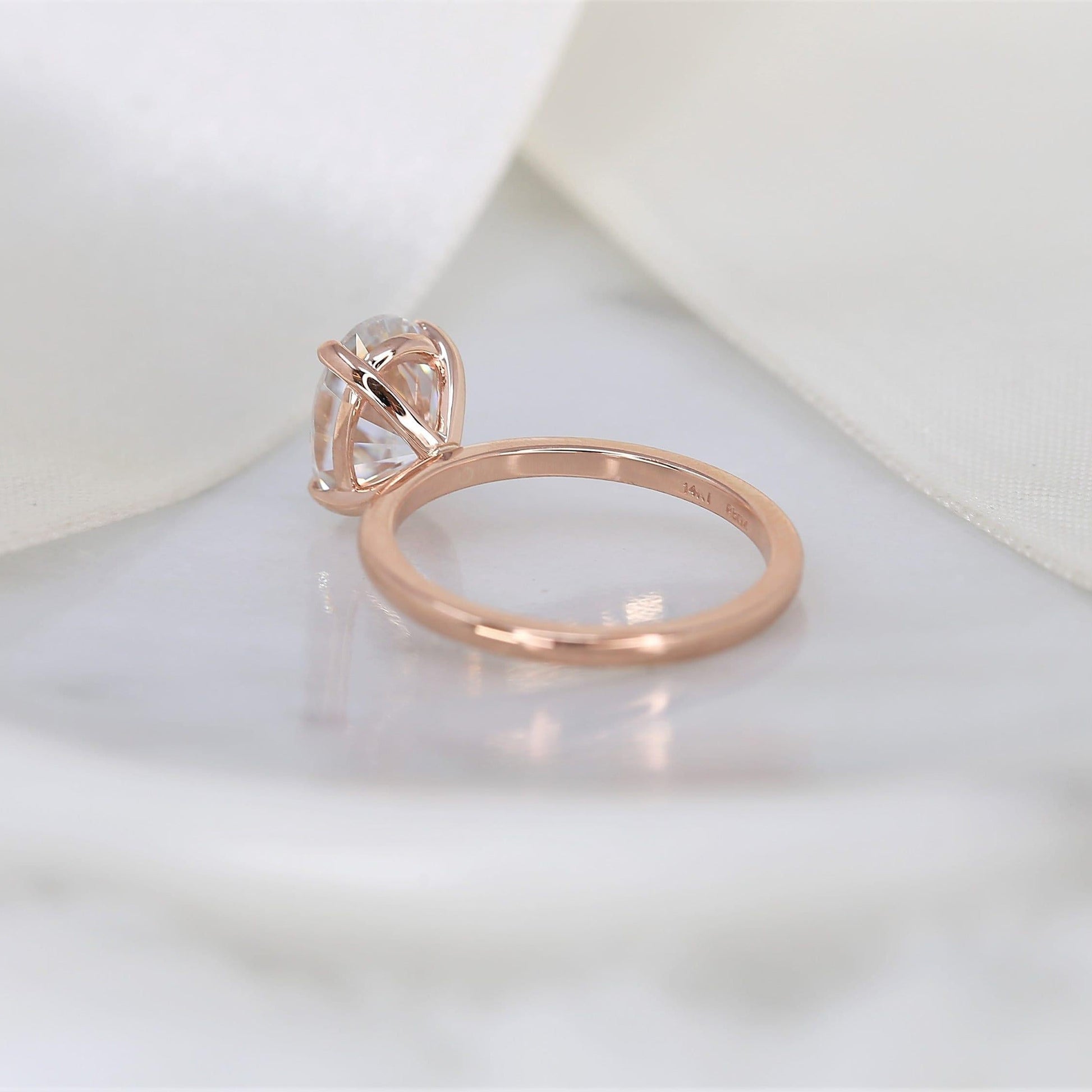 2.5 CT Oval Solitaire Moissanite Engagement Ring
