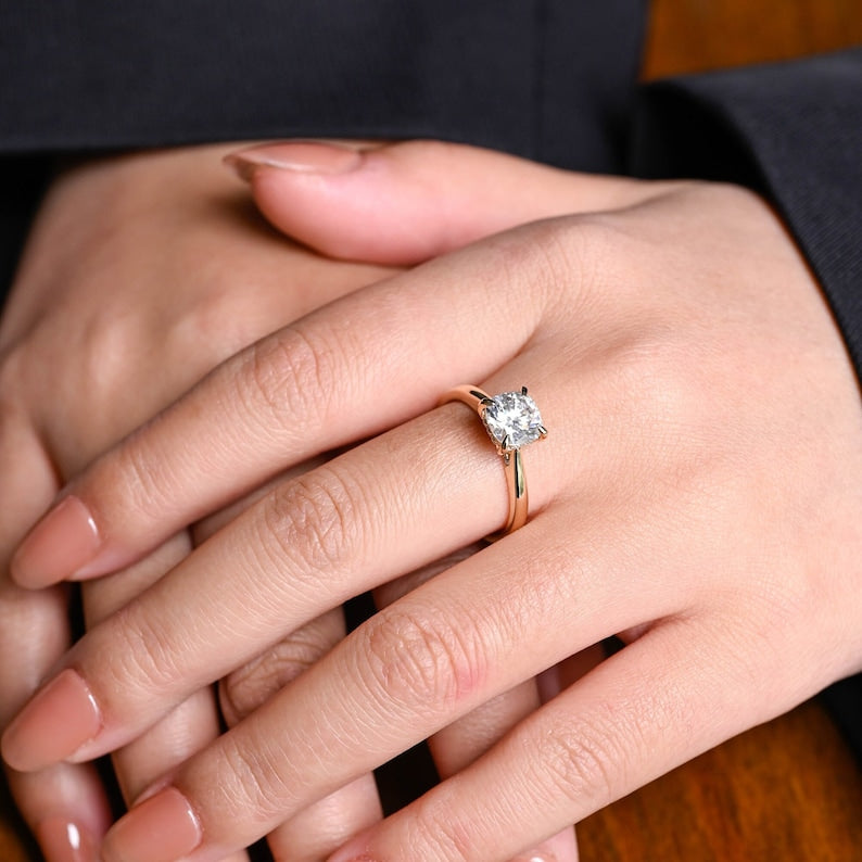 2.0 CT Round Hidden Halo Moissanite Engagement Ring