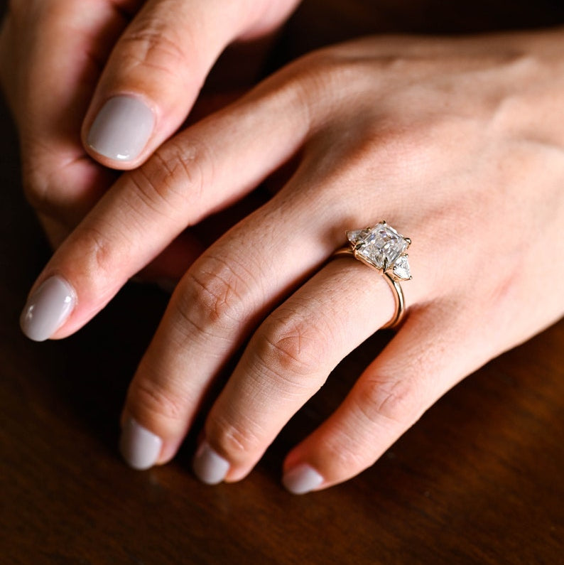 2.0 CT Emerald Three Stone Moissanite Engagement Ring