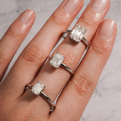 2.0 CT Emerald Solitaire Moissanite Engagement Ring