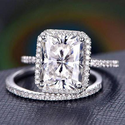 3 CT Radiant Halo & Pave Moissanite Bridal Set