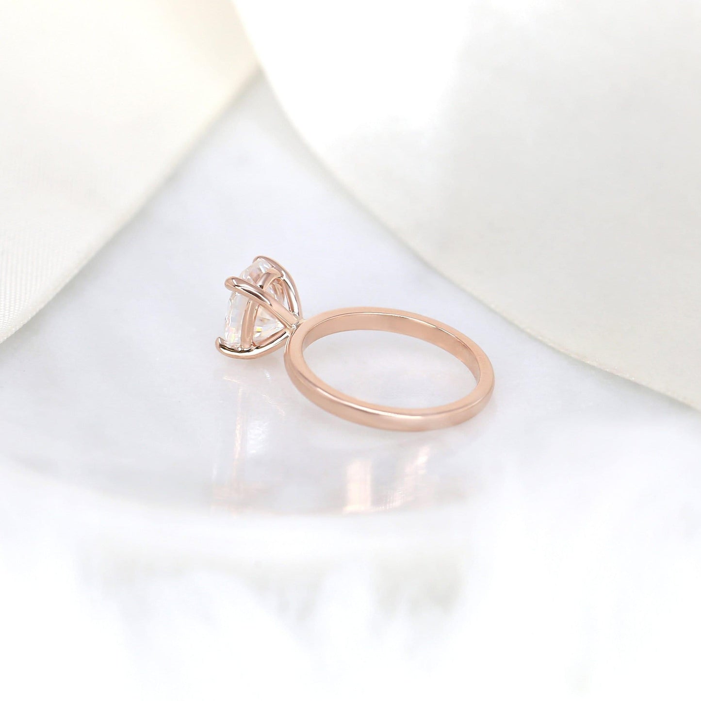2.5 CT Oval Solitaire Moissanite Engagement Ring