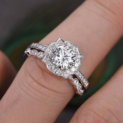 0.75 CT Round Vintage Moissanite Bridal Set