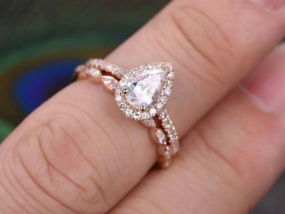 1.0 CT Pear Cut Halo Milgrain Style Moissanite Bridal Ring Set 1