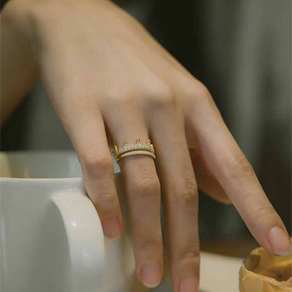 0.7 TCW Round Crown Moissanite Wedding Band