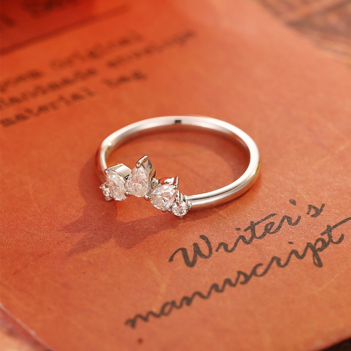 0.2 Pear & Round Curved Moissanite Wedding Band