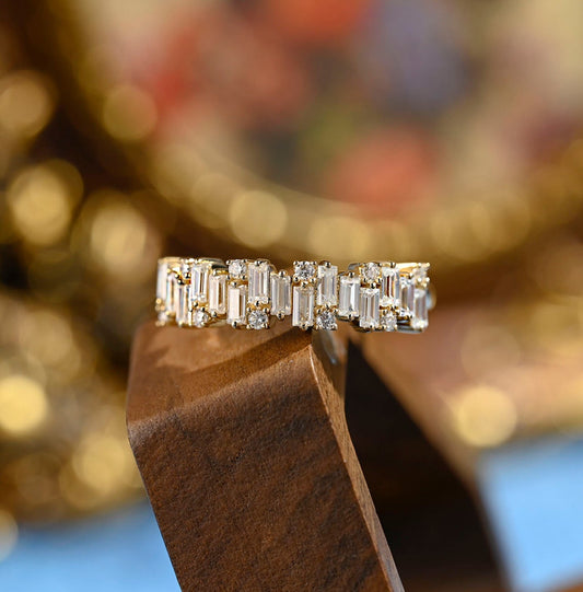 0.5 TCW Baguette Emerald & Round Cluster Moissanite Wedding Band