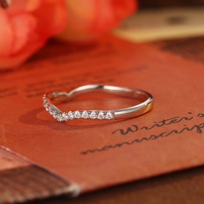 0.2 TCW Round Curved Moissanite Wedding Band