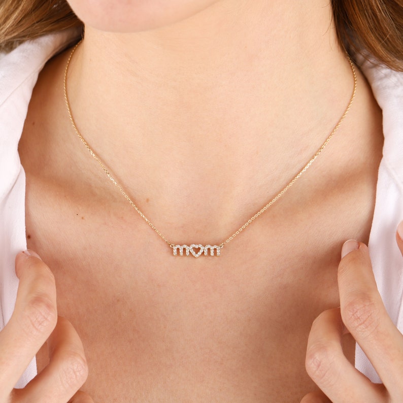 0.3 Carats Round Moissanite Mom Necklace