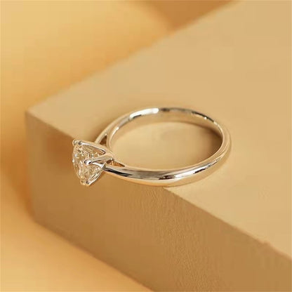 1 CT Round Solitaire Moissanite Engagement Ring