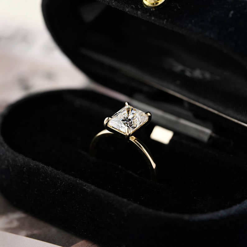 3 CT Radiant Solitaire Moissanite Engagement Ring