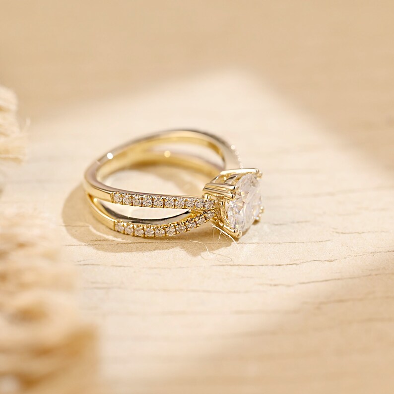 2 CT Round Criss Cross Pave Moissanite Engagement Ring