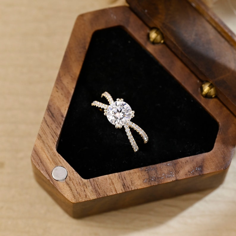 2 CT Round Criss Cross Pave Moissanite Engagement Ring