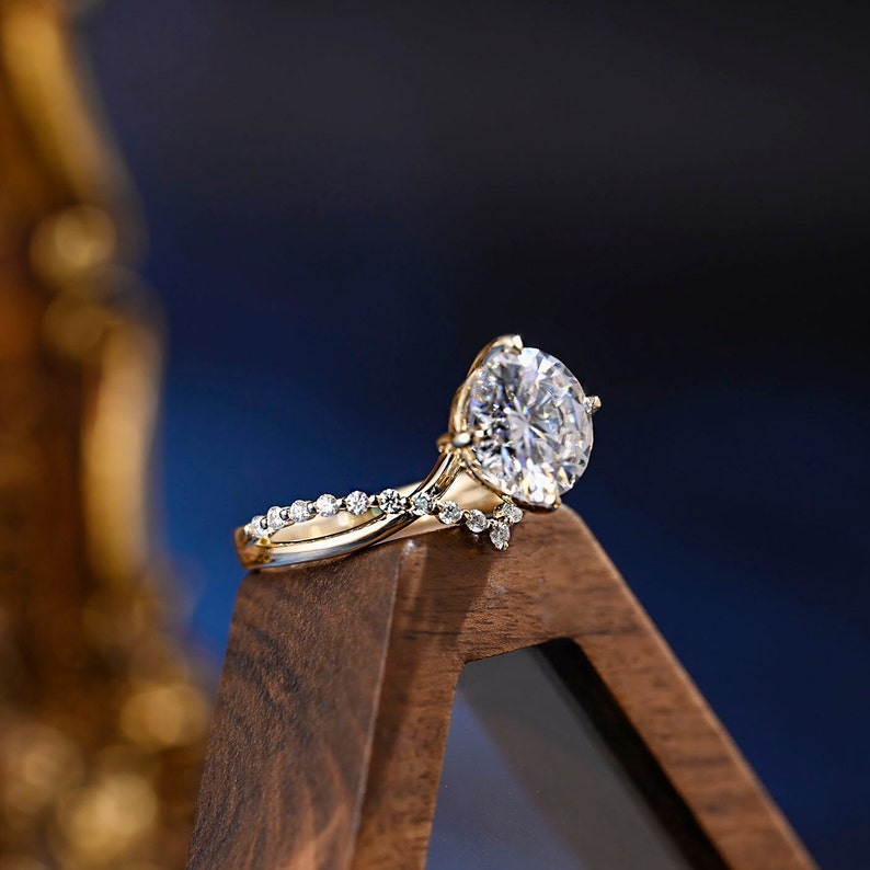 3 CT Round Twisted Shank Moissanite Engagement Ring