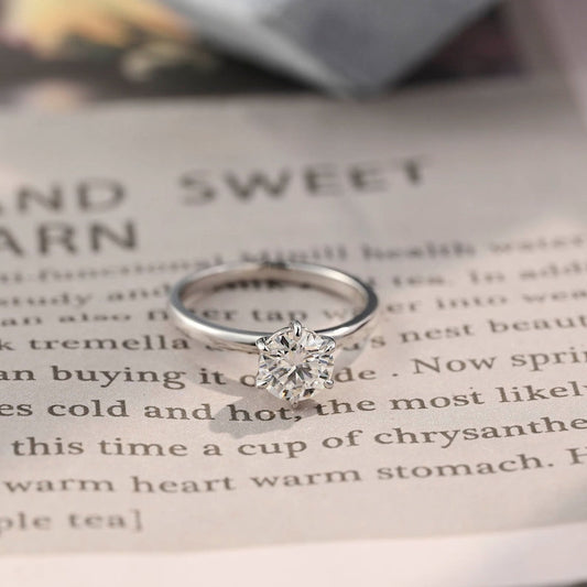 2.5 CT Round Solitaire Moissanite Engagement Ring