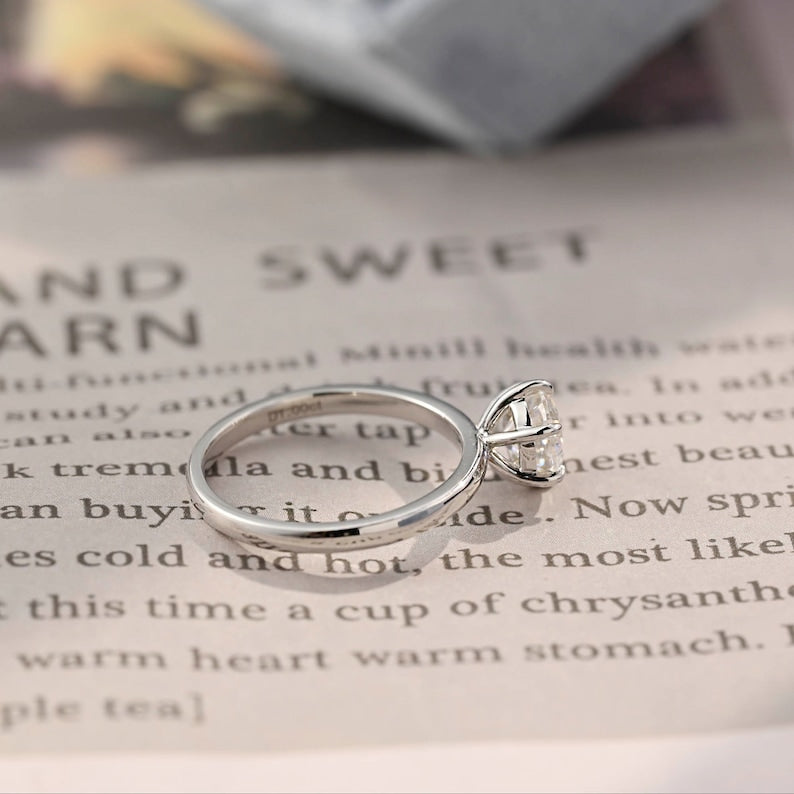 2.5 CT Round Solitaire Moissanite Engagement Ring