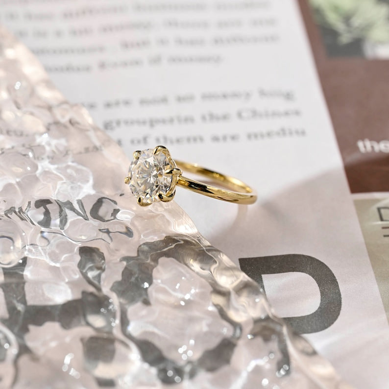 2.5 CT Round Solitaire Moissanite Engagement Ring