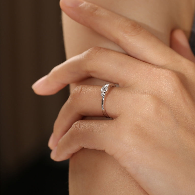 1 CT Round Three Stone Moissanite Engagement Ring