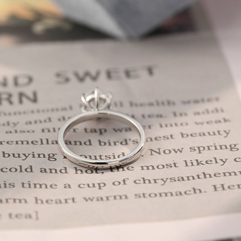 2.5 CT Round Solitaire Moissanite Engagement Ring