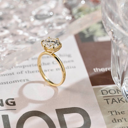 2.5 CT Round Solitaire Moissanite Engagement Ring