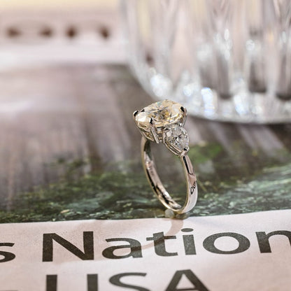 3 CT Oval Three Stone Moissanite Engagement Ring
