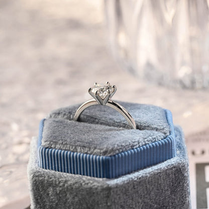 1 CT Round Solitaire Moissanite Engagement Ring