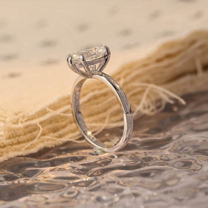 2 CT Oval Solitaire Moissanite Engagement Ring