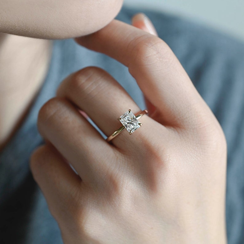 2 CT Radiant Solitaire Moissanite Engagement Ring