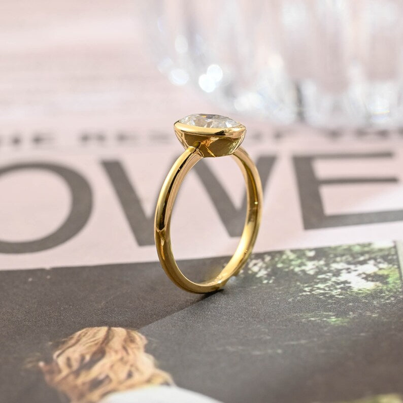 1 CT Oval Bezel Moissanite Engagement Ring