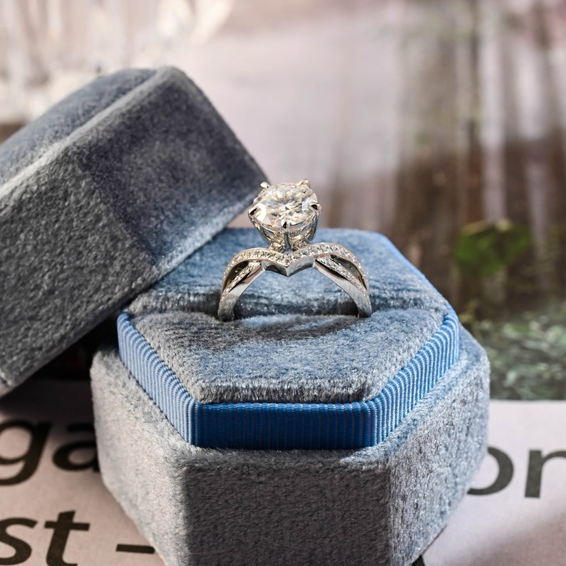2 CT Round Criss Cross Pave Moissanite Engagement Ring