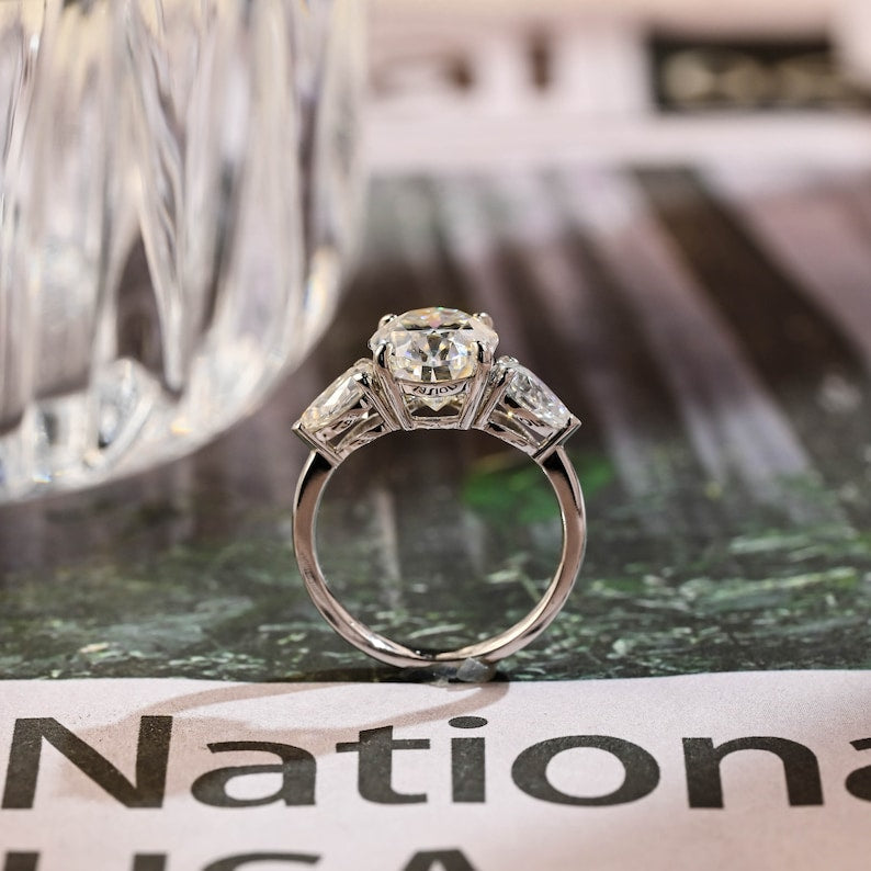 3 CT Oval Three Stone Moissanite Engagement Ring
