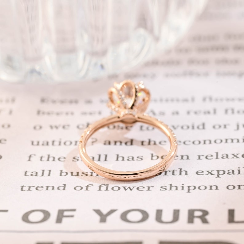 1 CT Round Spiral Pave Moissanite Engagement Ring