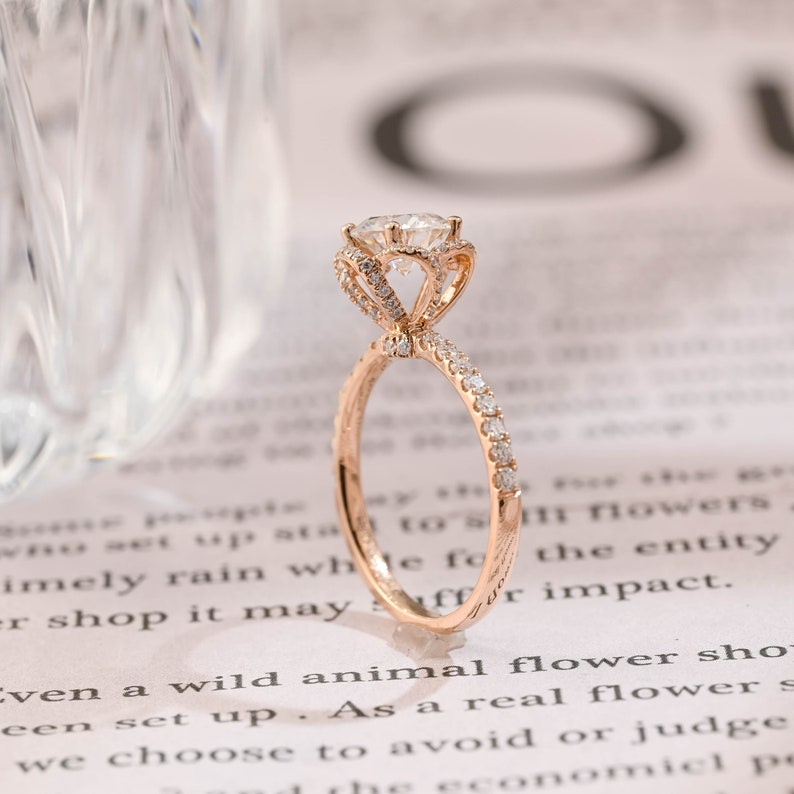 1 CT Round Spiral Pave Moissanite Engagement Ring