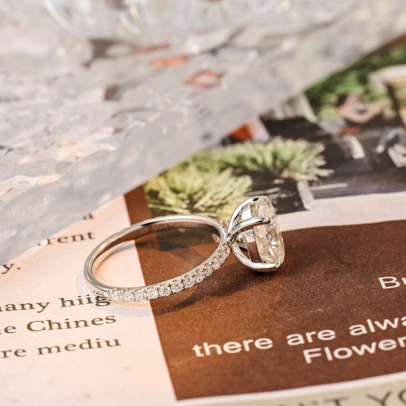 2.5 CT Oval Pave Moissanite Engagement Ring