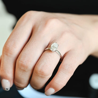 2 CT Oval Solitaire Moissanite Engagement Ring