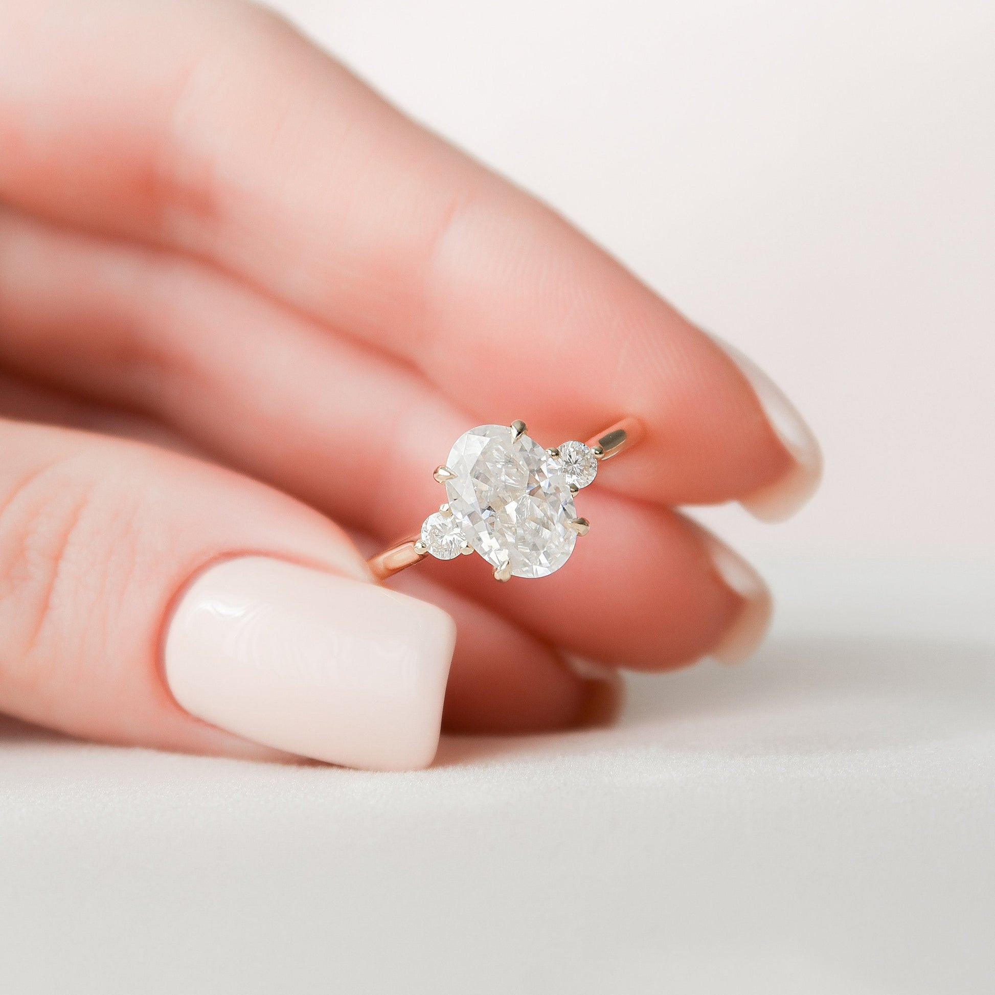 2 CT Oval Three Stone Moissanite Engagement Ring