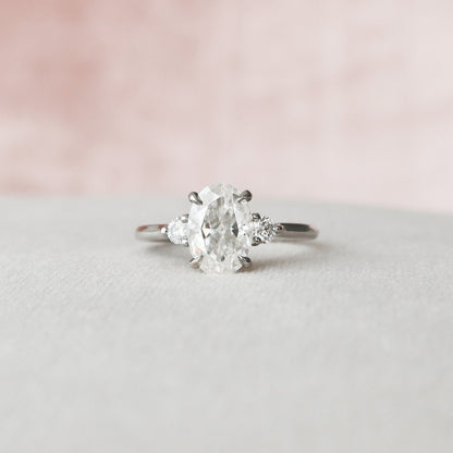 2 CT Oval Three Stone Moissanite Engagement Ring