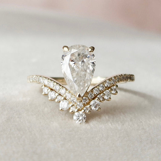 1.5 CT Pear Cluster Moissanite Engagement Ring