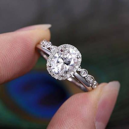 1 CT Oval Pave Moissanite Bridal Set