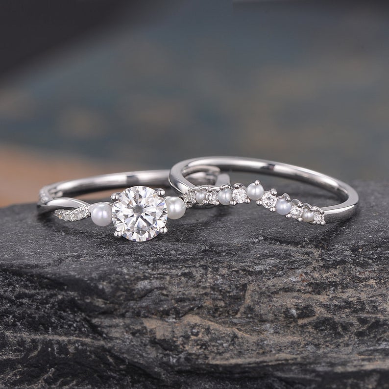 0.5 CT Round Twisted Pave Moissanite Bridal Set