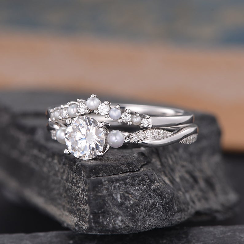 0.5 CT Round Twisted Pave Moissanite Bridal Set