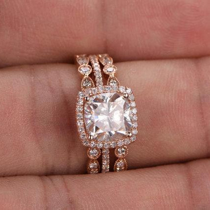 1.5 CT Cushion Halo & Pave Moissanite Bridal Set