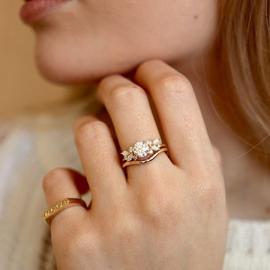 1.0 CT Round Cluster Moissanite Engagement Ring