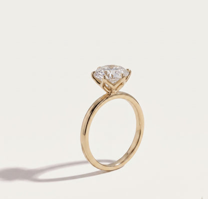 2 CT Round Solitaire Moissanite Engagement Ring