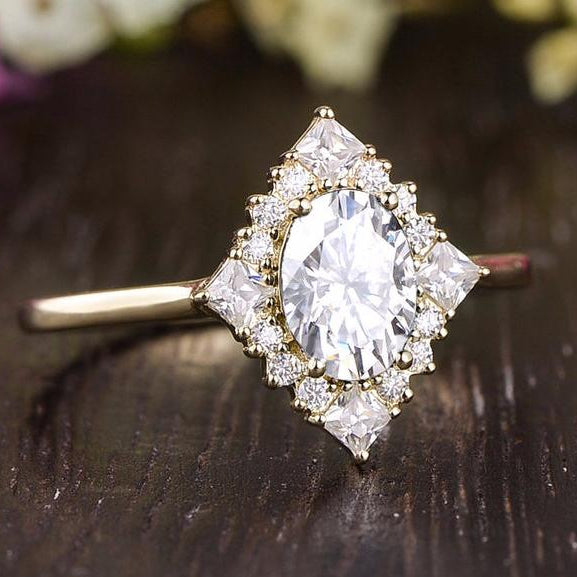 0.75 CT Oval Halo Moissanite Engagement Ring