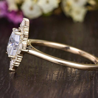 0.75 CT Oval Halo Moissanite Engagement Ring