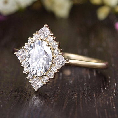 0.75 CT Oval Halo Moissanite Engagement Ring