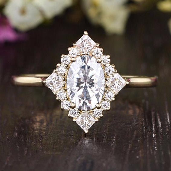 0.75 CT Oval Halo Moissanite Engagement Ring