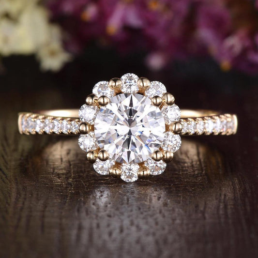 0.75 CT Round Cluster & Pave Moissanite Bridal Set