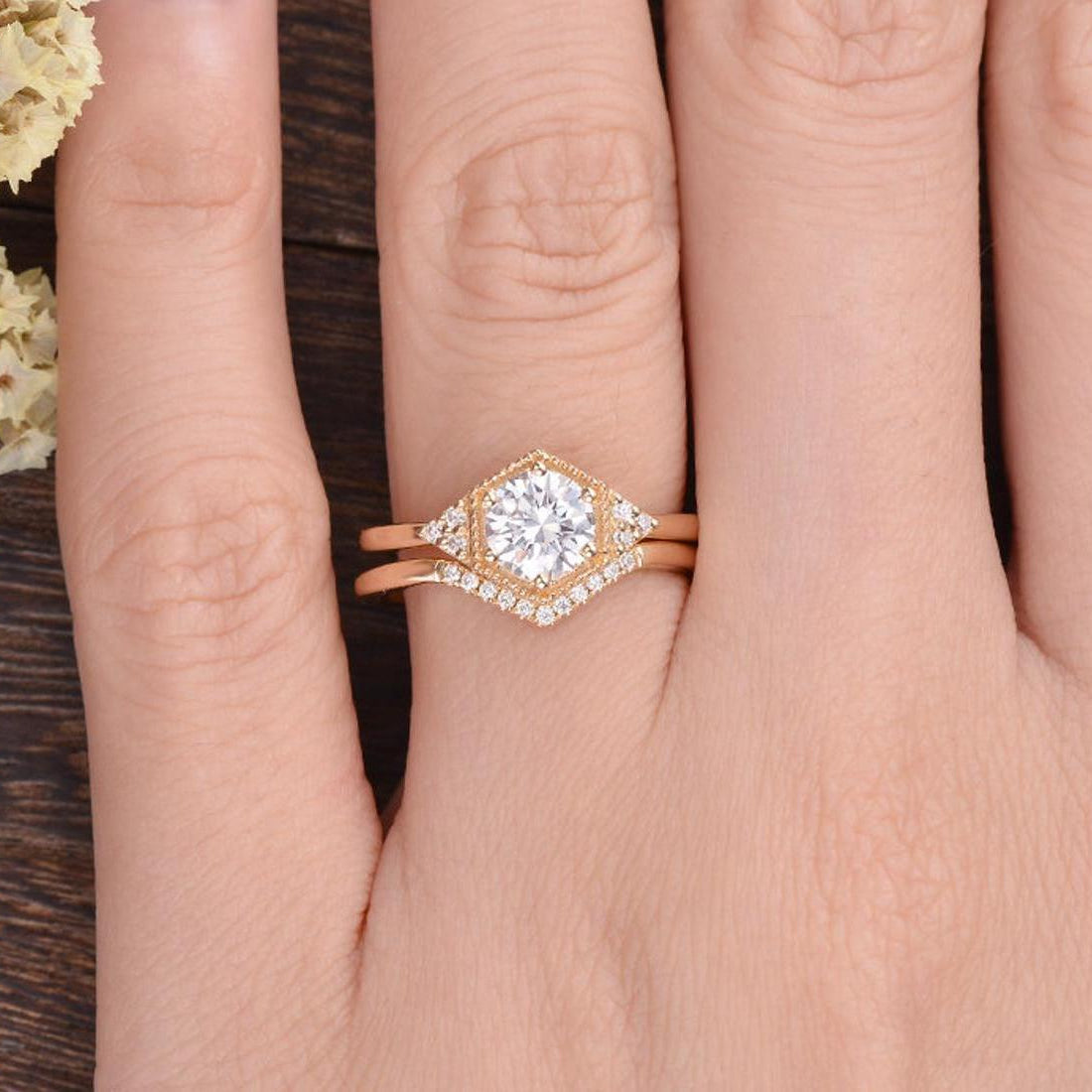 0.75 CT Round Cluster Moissanite Bridal Set